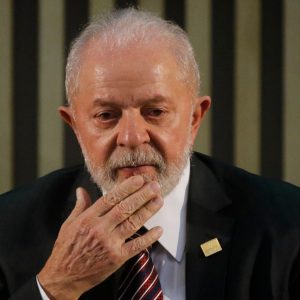 Presidente Luiz Inácio Lula da Silva sancionou nesta terça-feira (3/6) a Lei nº 15.141, que reestrutura carreiras e reajusta salários de diversas categorias do Poder Executivo Federal